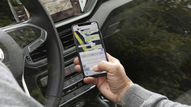 Handy am Steuer