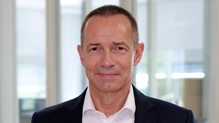 Jürgen Keller, AVAG