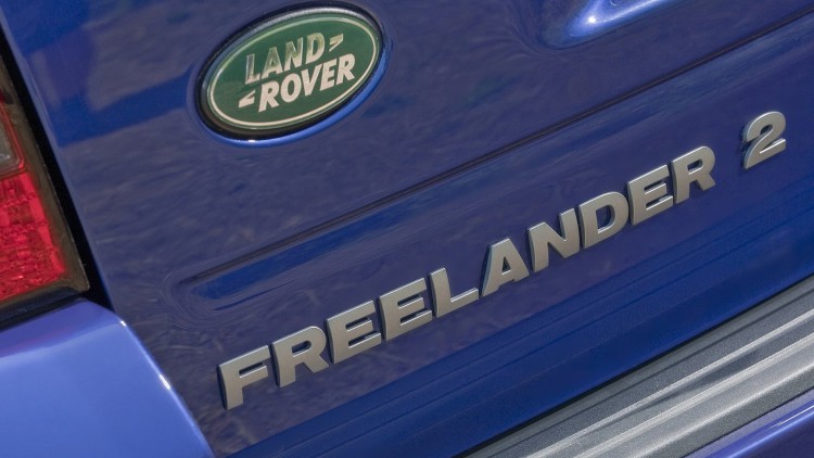 Modellbezeichnung an einem Land Rover Freelander (2011)