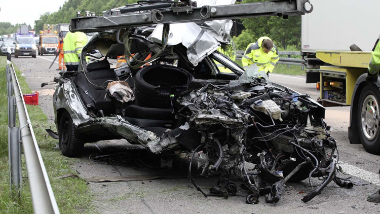 Unfallstatistik: Trotz September-Rückgang düstere Bilanz 2022 bei Verkehrstoten