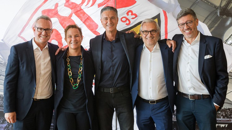 Alexander Wehrle (VfB Stuttgart), Britta Seeger (Mercedes-Benz), Lutz Meschke (Porsche), Ralf Hofmann (MHP) und Claus Vogt (VfB Stuttgart)