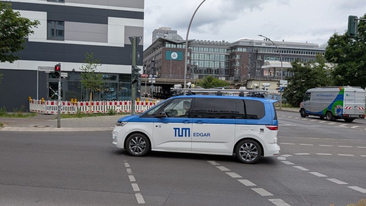 TÜV TU München Edgar autonomes Fahren Berlin
