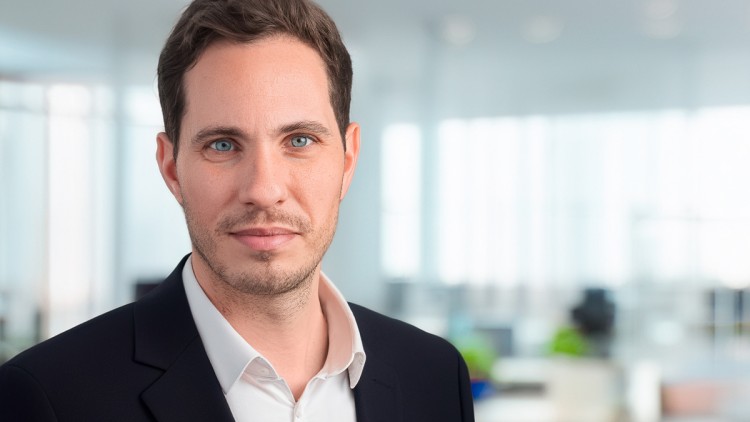 Sebastian Kiefer, Auktion & Markt AG