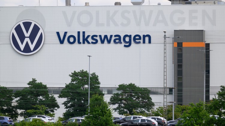 Situation_bei_VW_Zwickau_Hendrik Schmidt_dpa