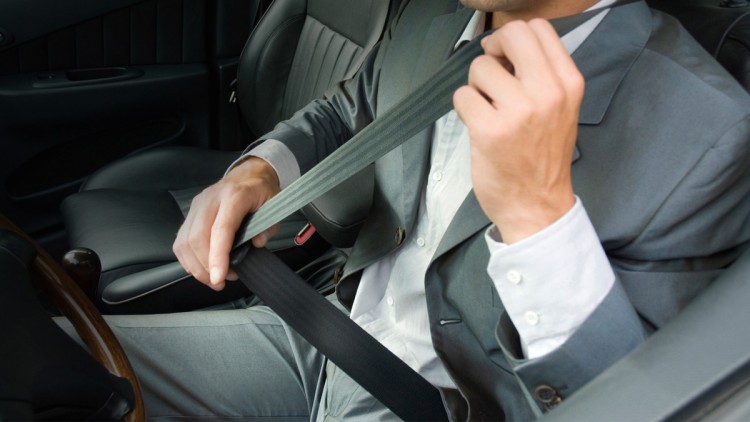 Ayvens Versicherung Reparatur Autofahrer