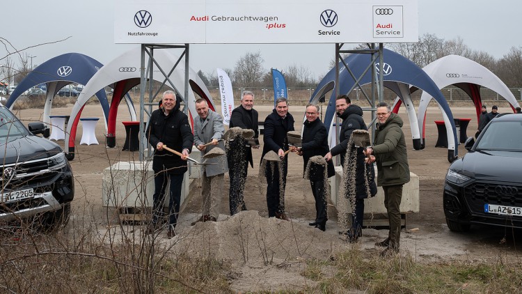 V.l.n.r.: Peter Modelhart und Henri Strübing (VGRD GmbH), Karl-Heinz Krautwald (Volkswagen Nutzfahrzeuge), Mark Bringmann (Volkswagen Automobile Leipzig), Horst Dietrich (Audi AG), Ben Jasper (Audi Leipzig GmbH) und Jan-Peer Skupin (VWI)