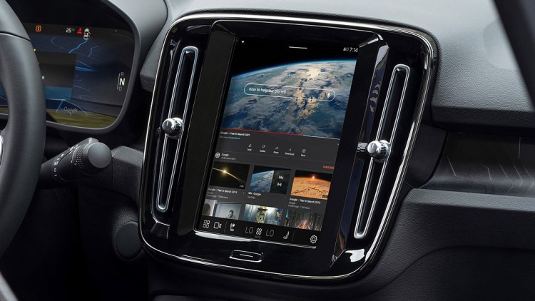 Volvo YouTube Infotainment