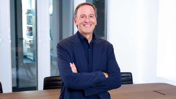 Personalarbeit im Autohaus: HR-Prozesse auf ein neues Level bringen Claus Reutter sopea