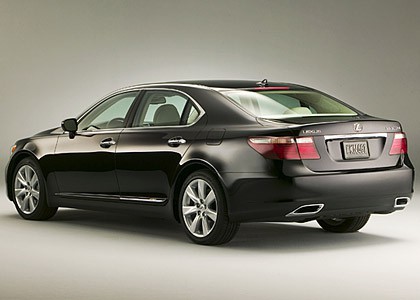lexus_ls660h_2.jpg