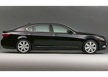 lexus_ls660h_3.jpg