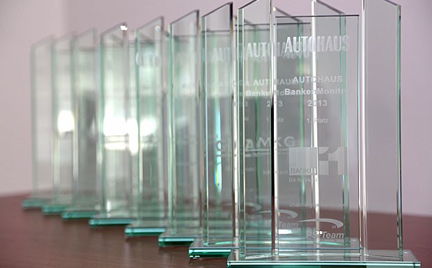 AUTOHAUS BankenMonitor 2013