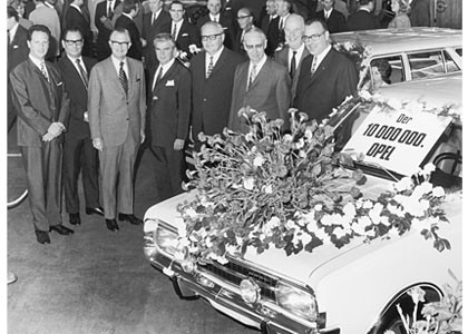 Opel-Rekord--C-10-Mio.jpg