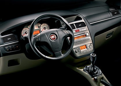 fiat_linea_9.jpg