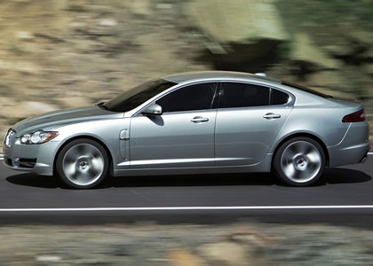 jaguar_xf_06.jpg