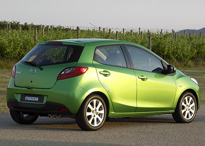 mazda2_05.jpg