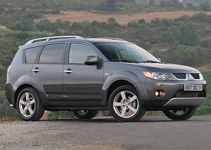 mitsubishi_outlander2.jpg