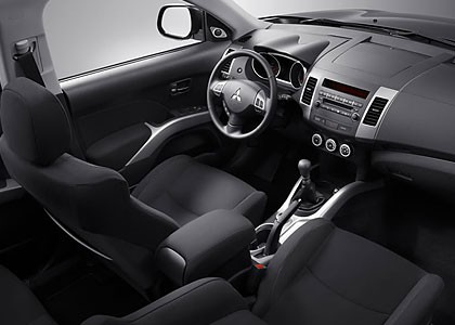 mitsubishi_outlander5.jpg