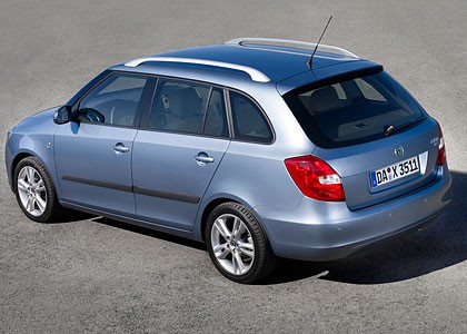 skoda_fabia_combi_02.jpg