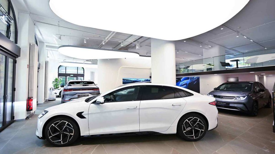 Denza Eröffnung München