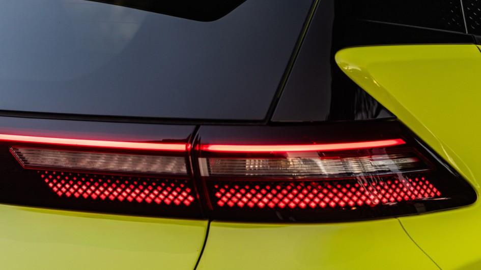 BYD Dolphin Surf (2025)