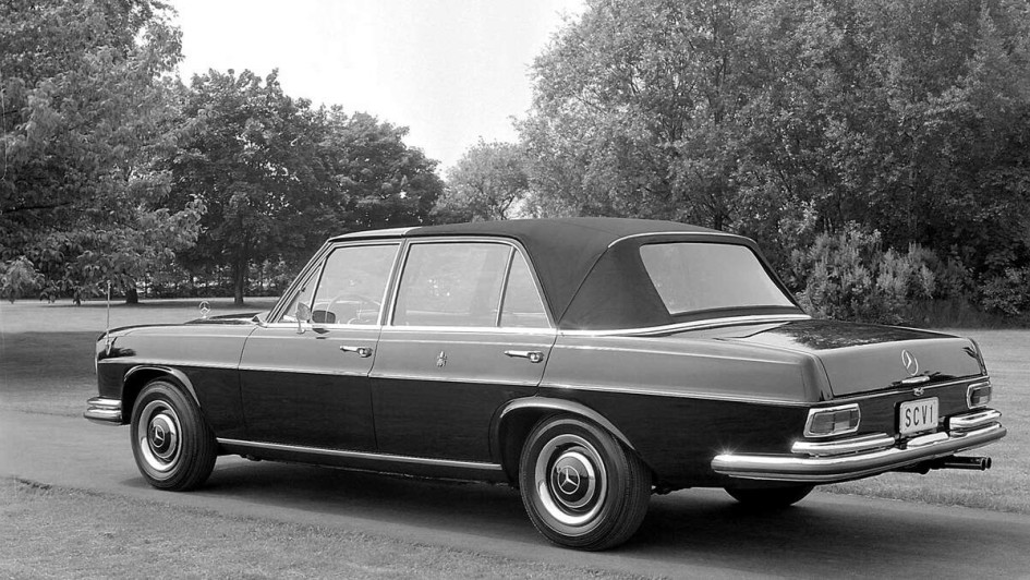 04_Zweitwagen_fur_den_Pontifex__Quelle_Mercedes-Benz_Classic_Archive_HD