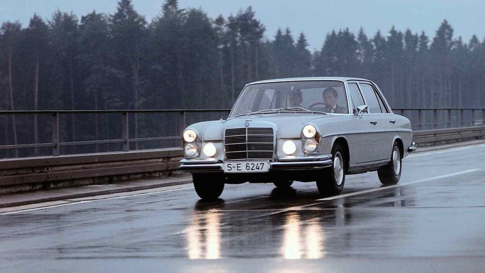 07_Platz_da_furs_Powercar_-__Quelle_Mercedes-Benz_Classic_Archive_HD