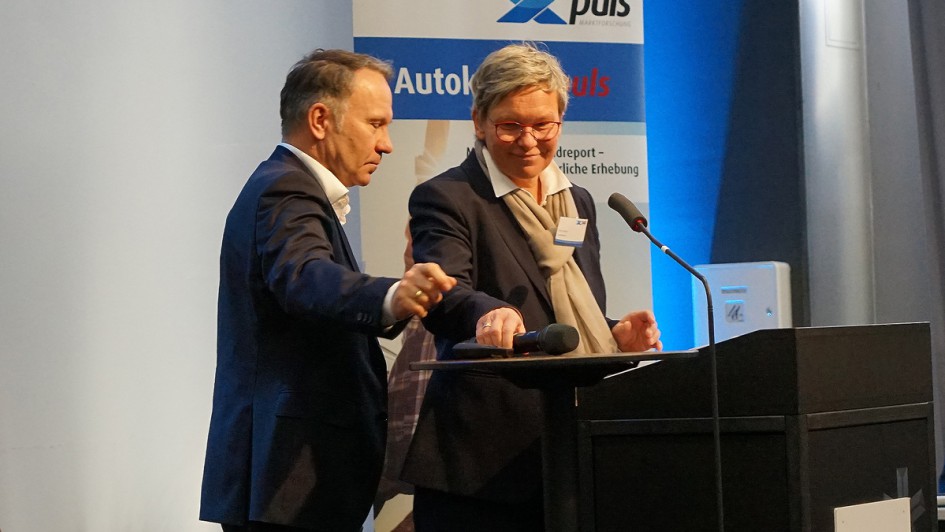 Autohaus-Gruppe gehackt – was geschah damals und wie sieht die Welt 3 Jahre danach aus?  Ein spannender Vortrag Anja & Michael Bauer, Geschäftsführung BAUERGRUPPE