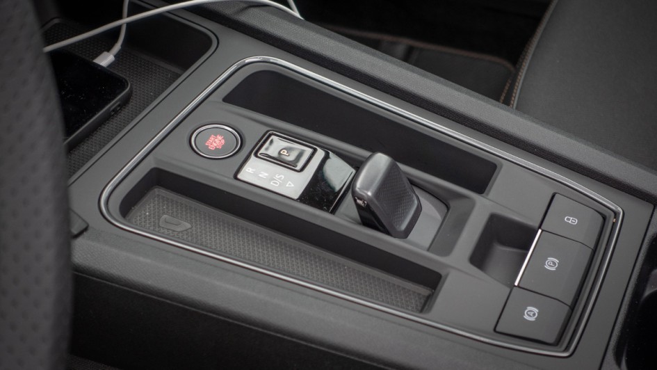 Cupra Leon Sportstourer Mittelkonsole Automatiwählhebel im Detail