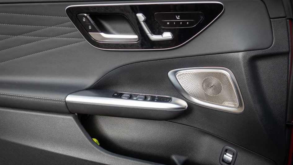 Mercedes C 220 d All Terrain in Patagonienrot mit Burmester Soundsystem