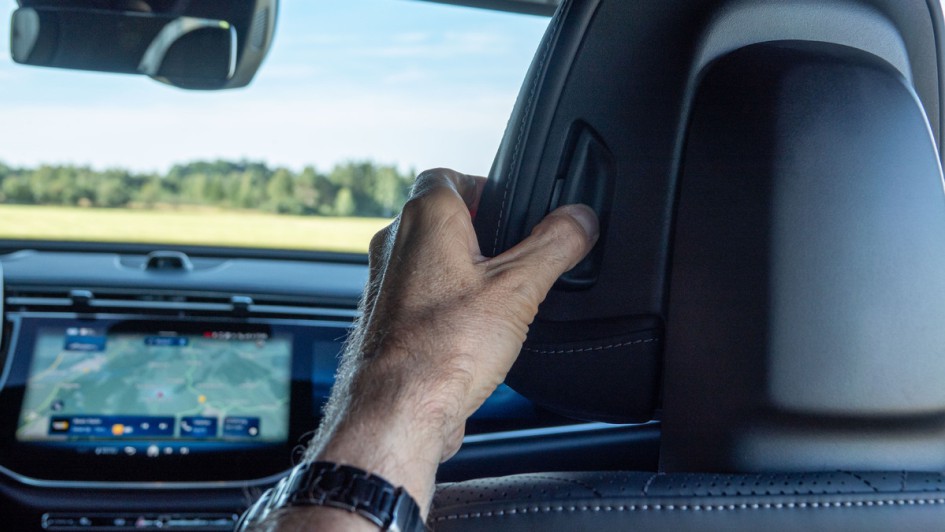 Foto der Kopfstütze vorn im Mercedes E 450