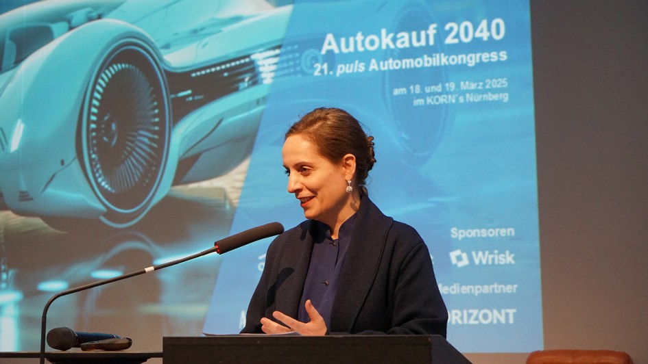 Neue Wege für die Industrie Maria Grazia Davino, SVP Regional Managing Director BYD Europe