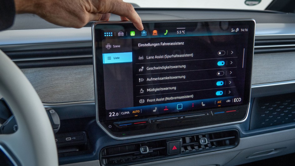 Nach eigenem Geschmack können in der oberen Leiste einige Schnellzugriffe angelegt werden. Das hilft, beim Zurechtfinden innerhalb der am meisten genutzten Funktionen des MIB4-Systems.
