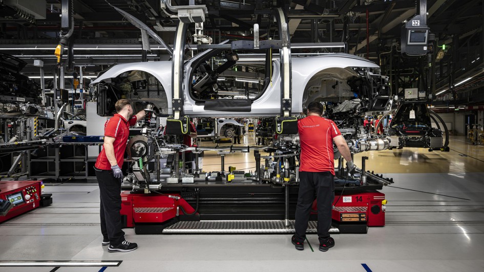 Produktion des 911 bei Porsche in Zuffenhausen.
