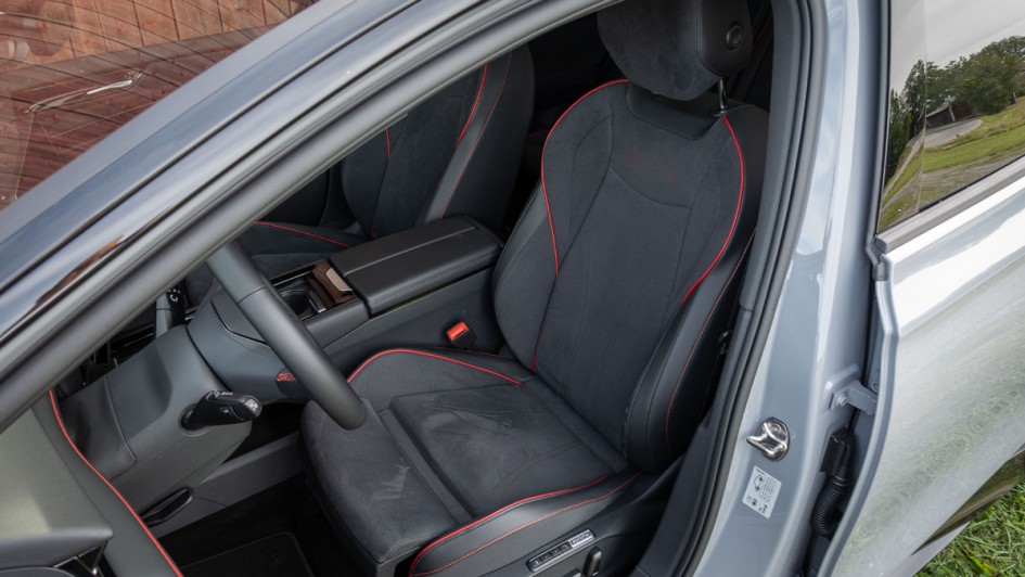 VW ID.7 Tourer GTX Vordersitz mit AGR-Gütesiegel