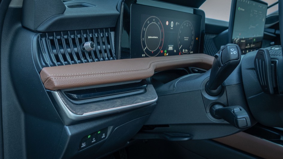 Skoda Superb Combi (2024) Bedienelemente auf der linken Seite des Lenkrads