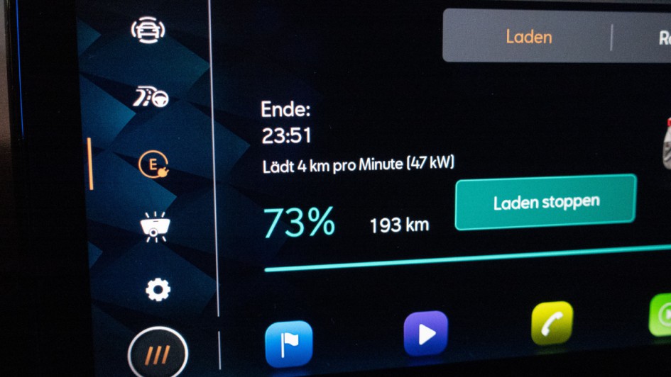 Anzeige im Touchscreen zur Ladegeschwindigkeit