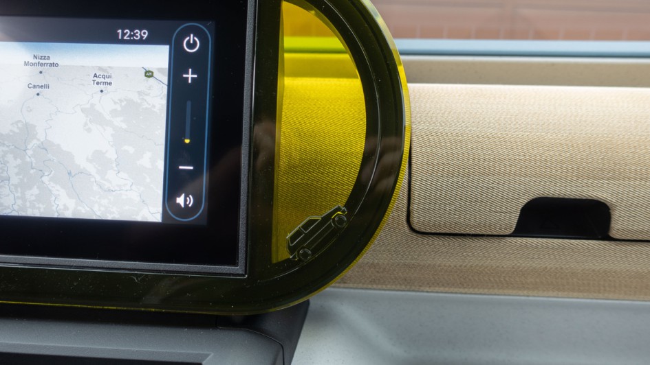 Panda-Detail an der Armaturentafel