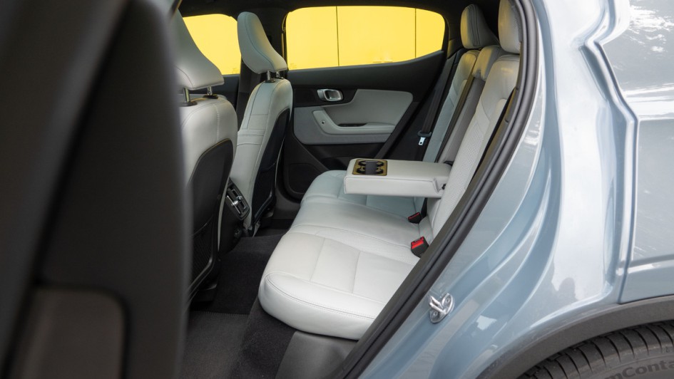 Ruecksitze im Polestar 2 mit hellem Nappaleder