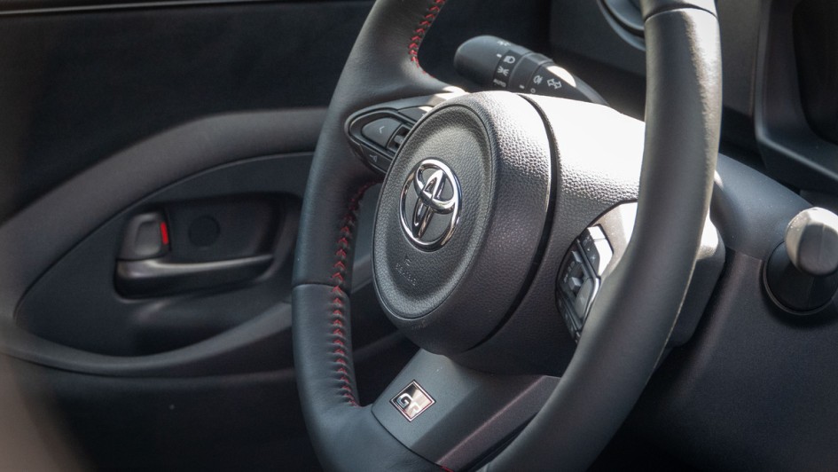 Lenkrad des GR Yaris im Detail 
