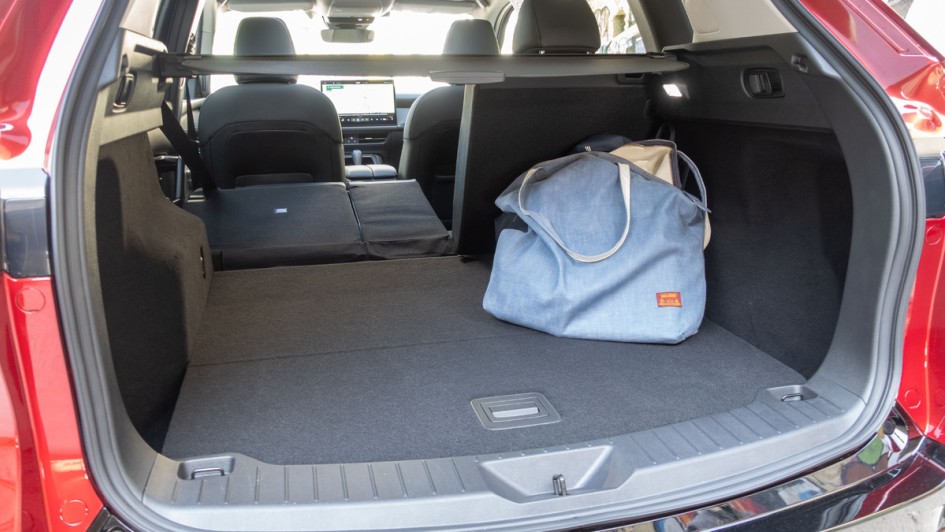 60 Prozent der Rücklehen des Mazda CX-5 sind umgeklappt, auf diesem Foto