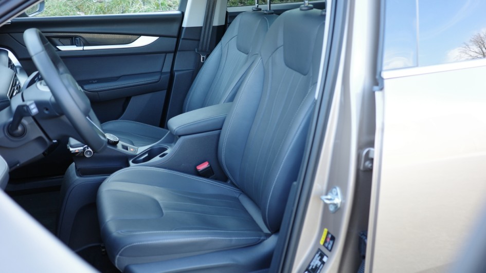 Vordersitz mit Kunstleder bezogen vom Togg T10X