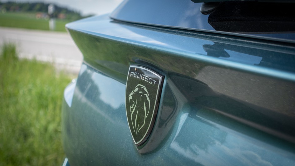 Peugeot 308 SW 1.5d Logo am Heck