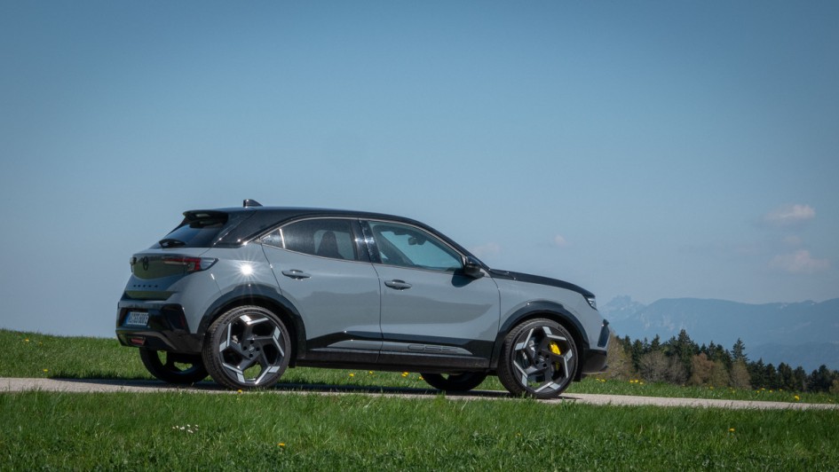 Seitensicht des Opel Mokka GSE
