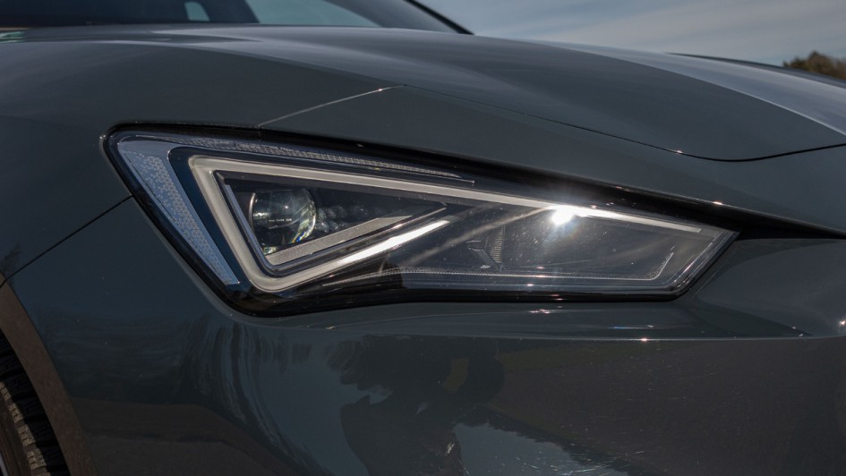 Matrixlicht mit elf Segmenten im Seat Leon 2025