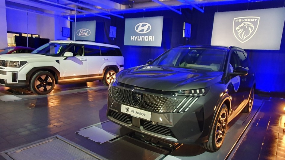 Neue AVAG-Mehrmarkenautohaus in München