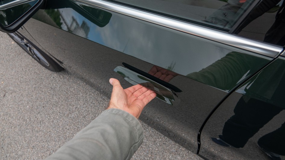 Klapptürgriff des BMW 230e