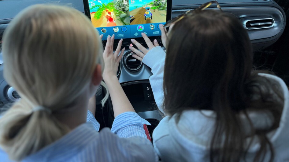 Smart #3 Brabus Autorennspiel auf dem Infotainmentsystem spielen