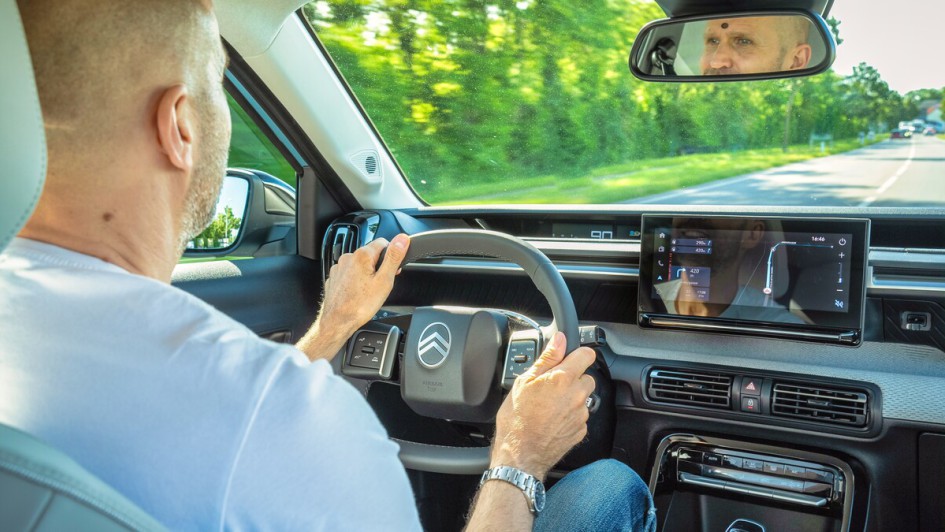 Citroën C3 Innenaufnahme des Cockpits während der fahrt