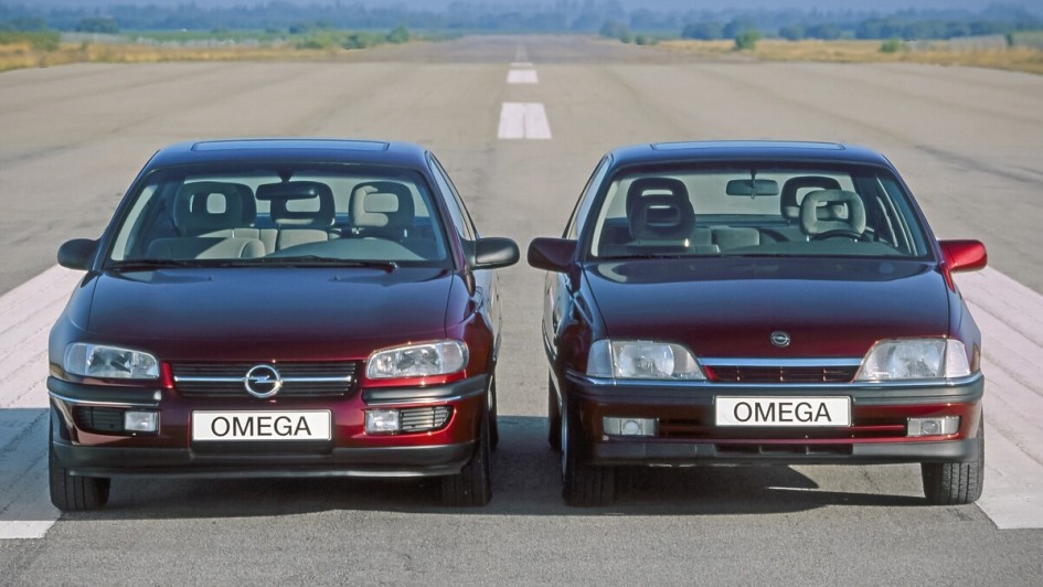 Auf A folgt B – Ab 1994 schrieb der Omega B (links) die Erfolgsstory des Omega A (rechts) fort.