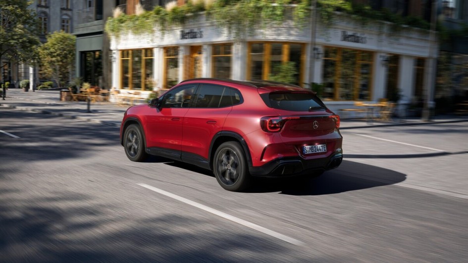 Insgesamt wirkt der um zehn Zentimeter auf 4,50 Meter gewachsene SUV erwachsener.